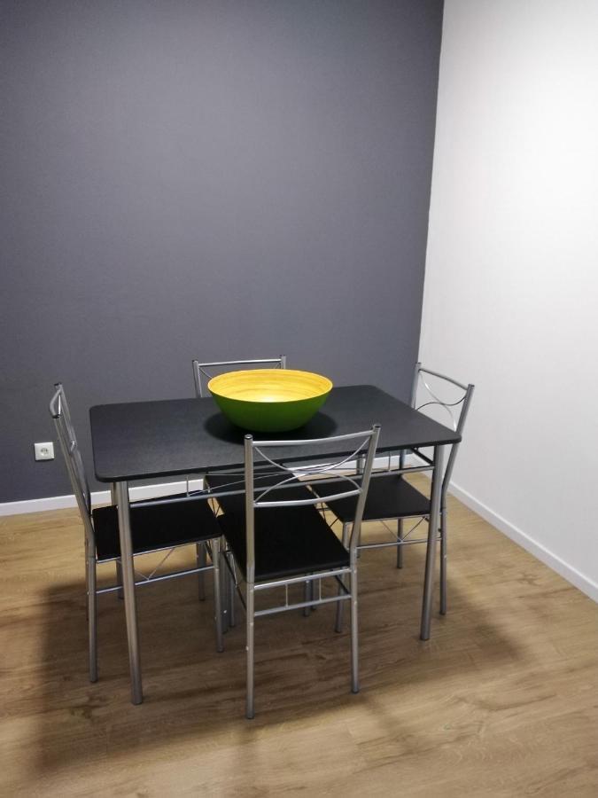 Schoene, Gemuetliche Moeblierte 2 Zi Wohnung In Rgb Regensburg Eksteriør billede