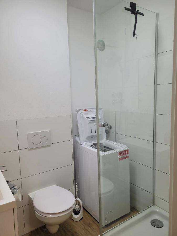 Schoene, Gemuetliche Moeblierte 2 Zi Wohnung In Rgb Regensburg Eksteriør billede